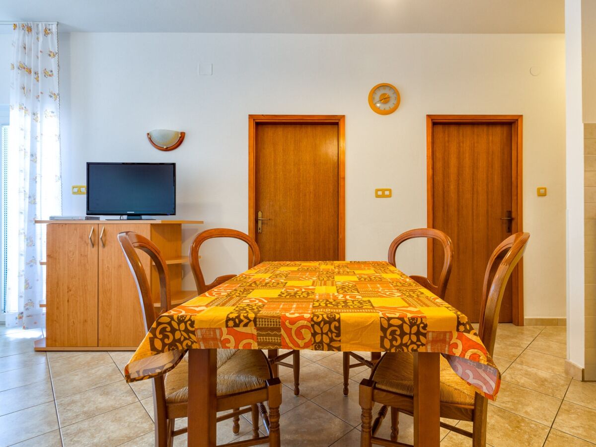 Apartment Two bedroom apartment with terrace and sea view Mali Lošinj, Lošinj A-8026-b - Outdoor photo 4