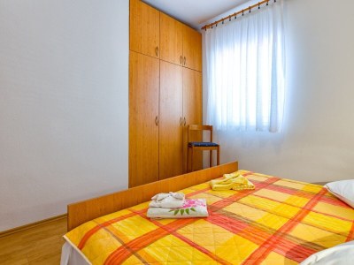 Apartment Two bedroom apartment with terrace and sea view Mali Lošinj, Lošinj A-8026-b - Outdoor photo 15