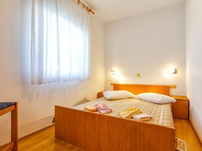 Apartment Two bedroom apartment with terrace and sea view Mali Lošinj, Lošinj A-8026-b - Outdoor photo 18