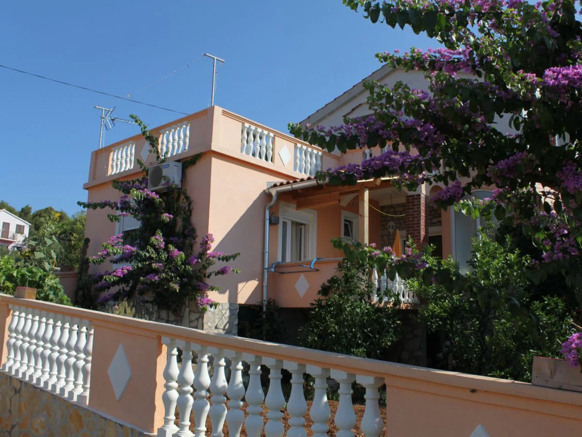 Apartment Apartments with parking space Sali, Dugi otok - 8153 - Apartments with parking space Sali, Dugi otok - 8153