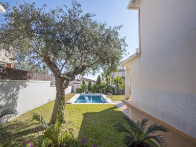 Villa Belvilla by OYO Casa Linda - Outdoor photo 13
