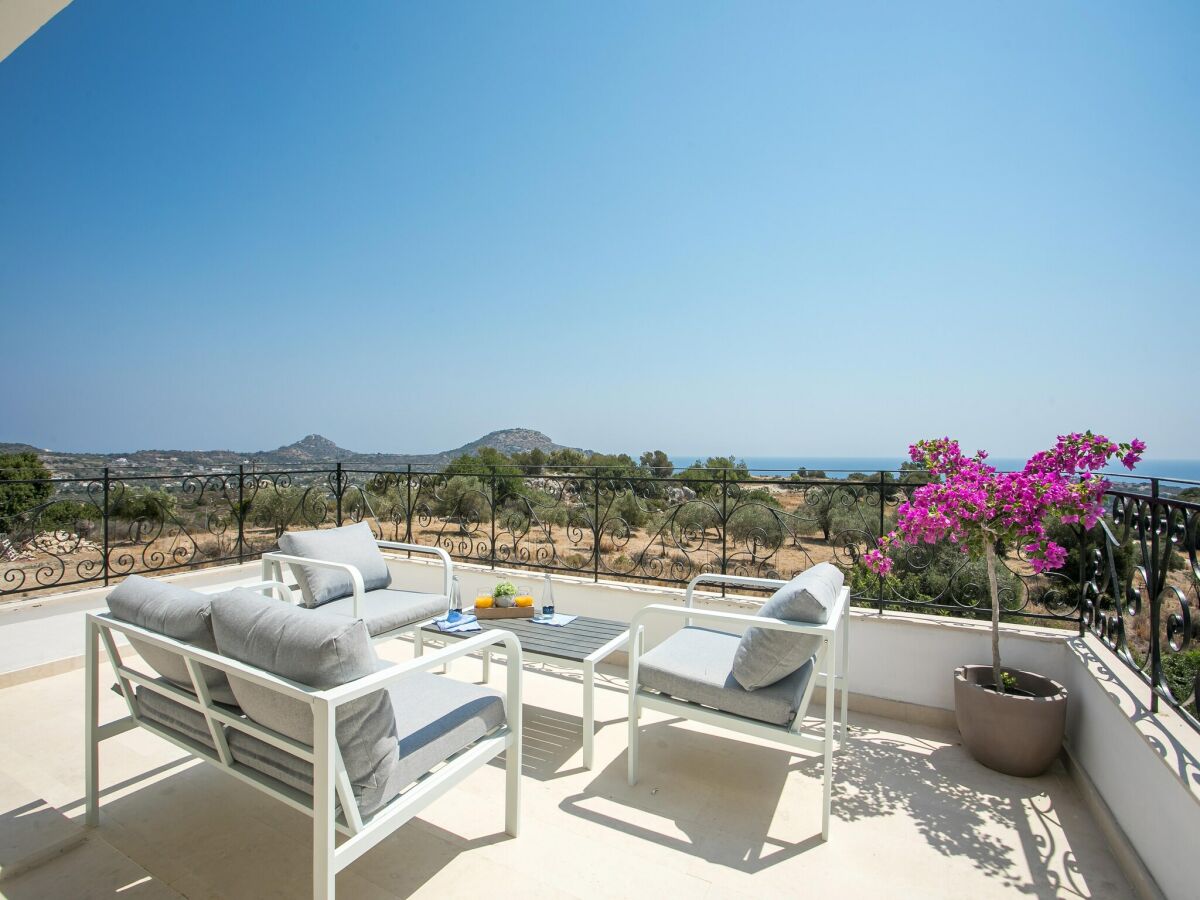 Villa Secluded Villa with Panoramic Sea View - Outdoor photo 2