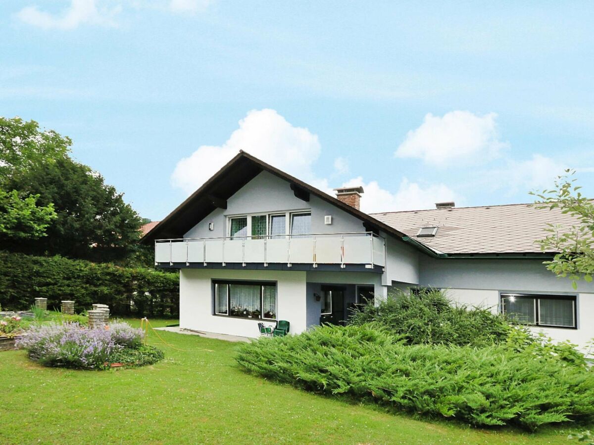 Holiday park Apartment in St. Kanzian near Klopeiner See