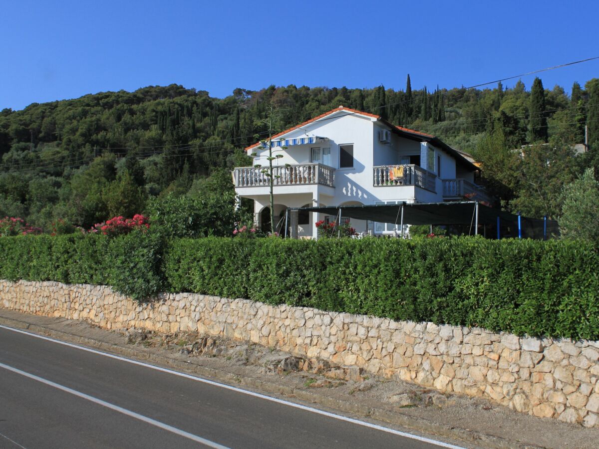 Apartment Studio flat with terrace and sea view Preko, Ugljan AS-8224-a - Outdoor photo 3