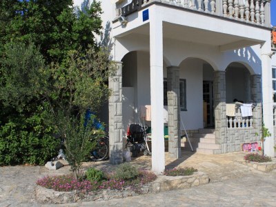 Apartment Studio flat with terrace and sea view Preko, Ugljan AS-8224-c - Outdoor photo 11