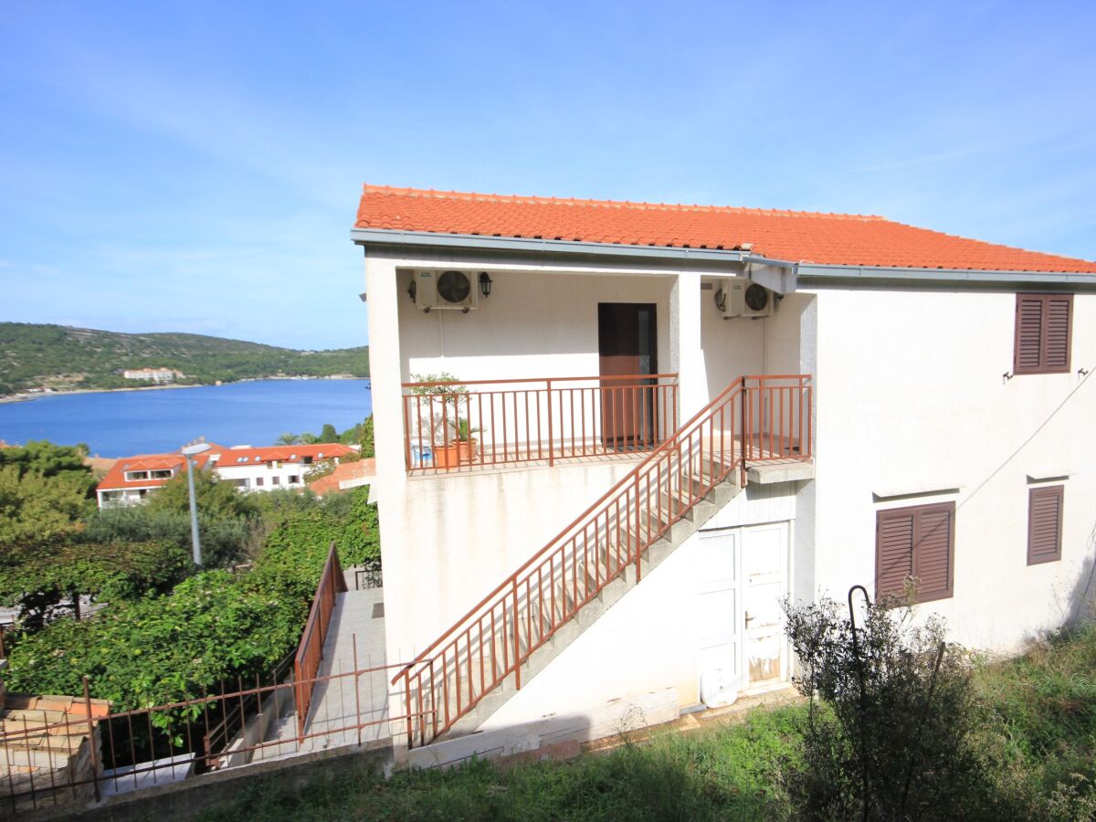 Apartment One bedroom apartment with balcony and sea view Vis A-8448-b - Outdoor photo 5
