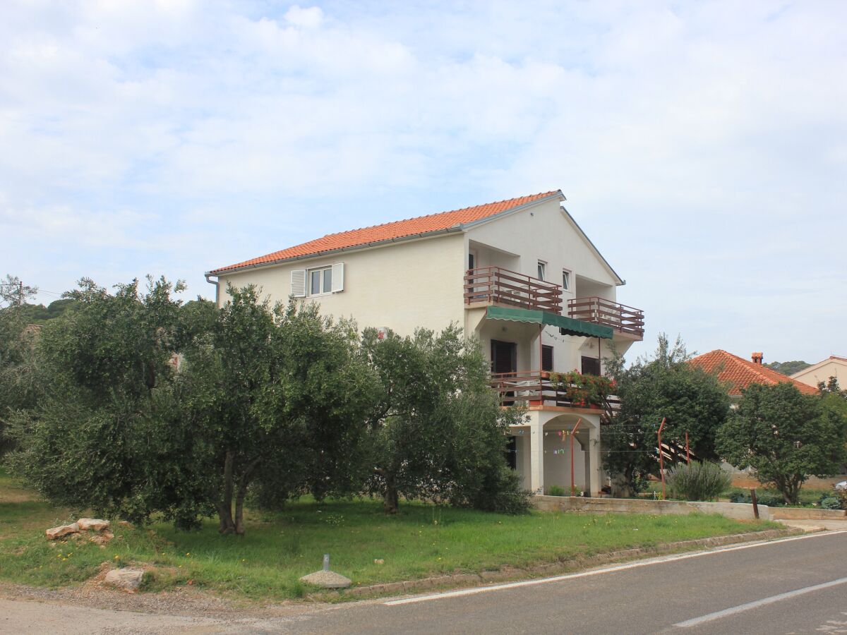 Apartment One bedroom apartment with terrace and sea view Kraj, Pašman A-8502-b