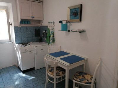 Apartment One bedroom apartment with terrace and sea view Milna, Vis A-8490-a - Outdoor photo 13