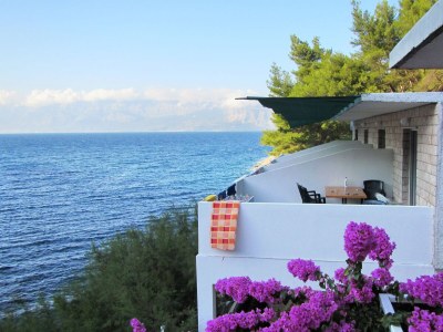 Apartment Studio flat near beach Cove Mala Pogorila, Hvar AS-8952-d in Bogomolje - Apartment