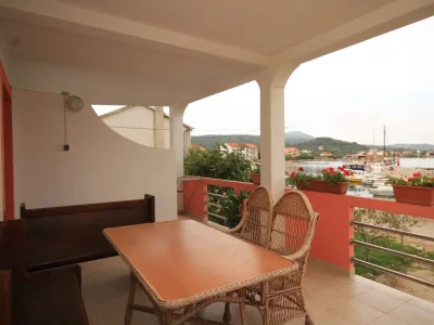 Apartment Two bedroom apartment near beach Neviđane, Pašman A-8528-b in Neviđane - Apartment