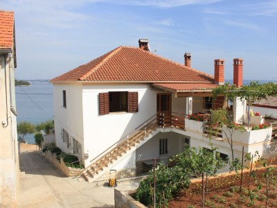 Apartment Two bedroom apartment near beach Kali, Ugljan A-8503-a - Outdoor photo 4