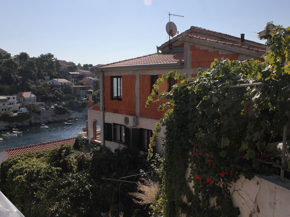Apartment Two bedroom apartment near beach Zavalatica, Korčula A-9315-a - Outdoor photo 3