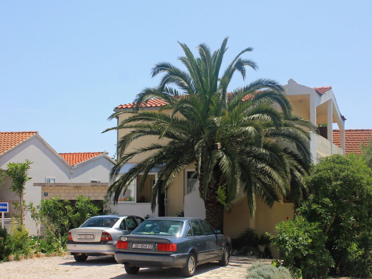 Apartment One bedroom apartment with terrace Orebić, Pelješac A-10075-c