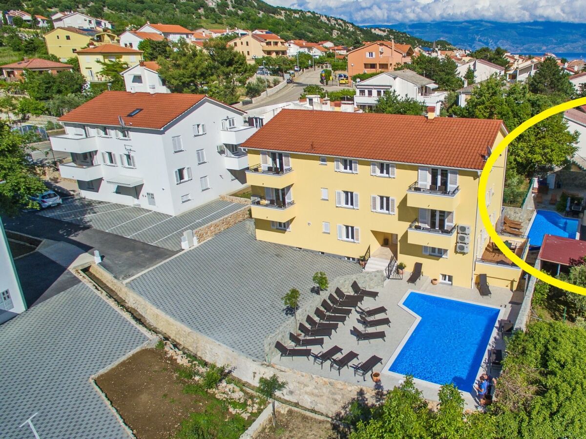 Apartment Two bedroom apartment with terrace Baška, Krk A-18733-b