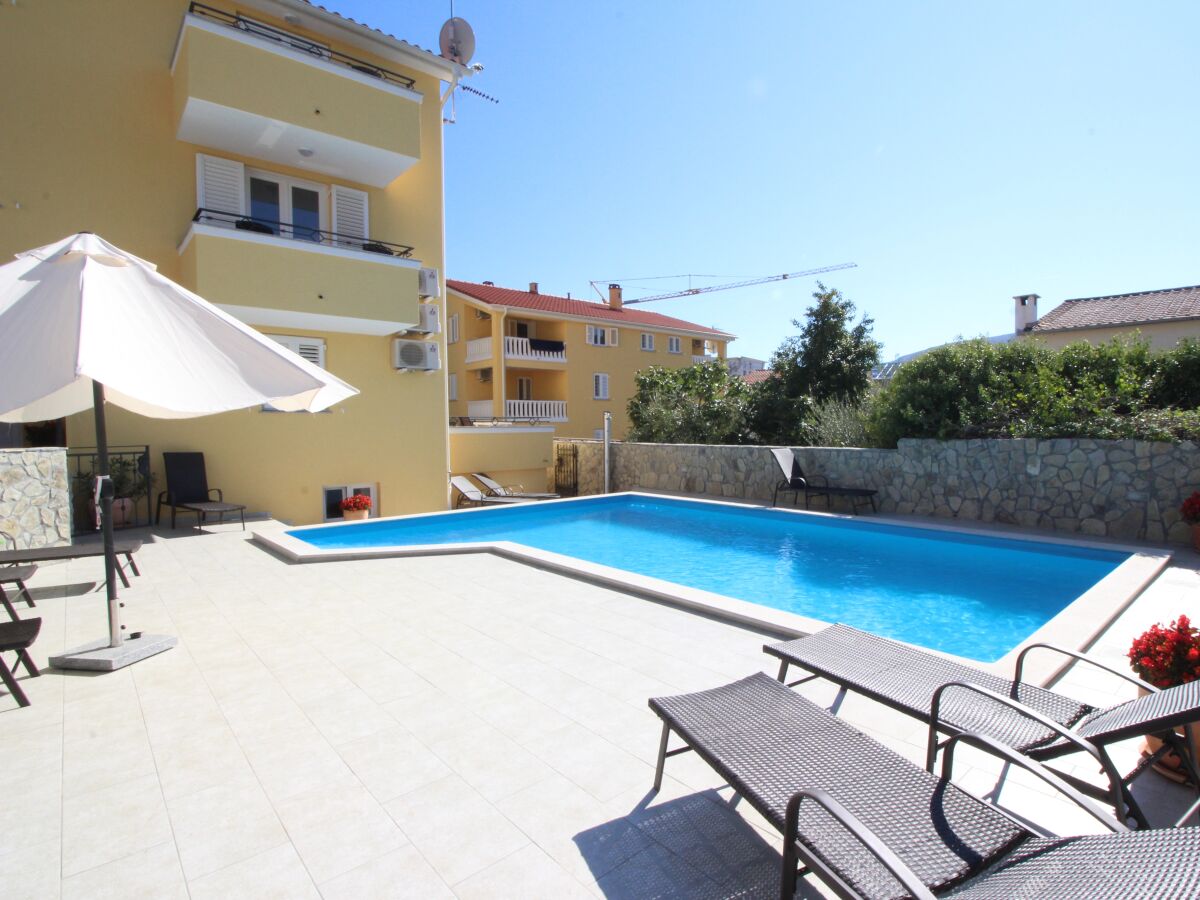 Apartment Two bedroom apartment with balcony Baška, Krk A-18780-d - Outdoor photo 5