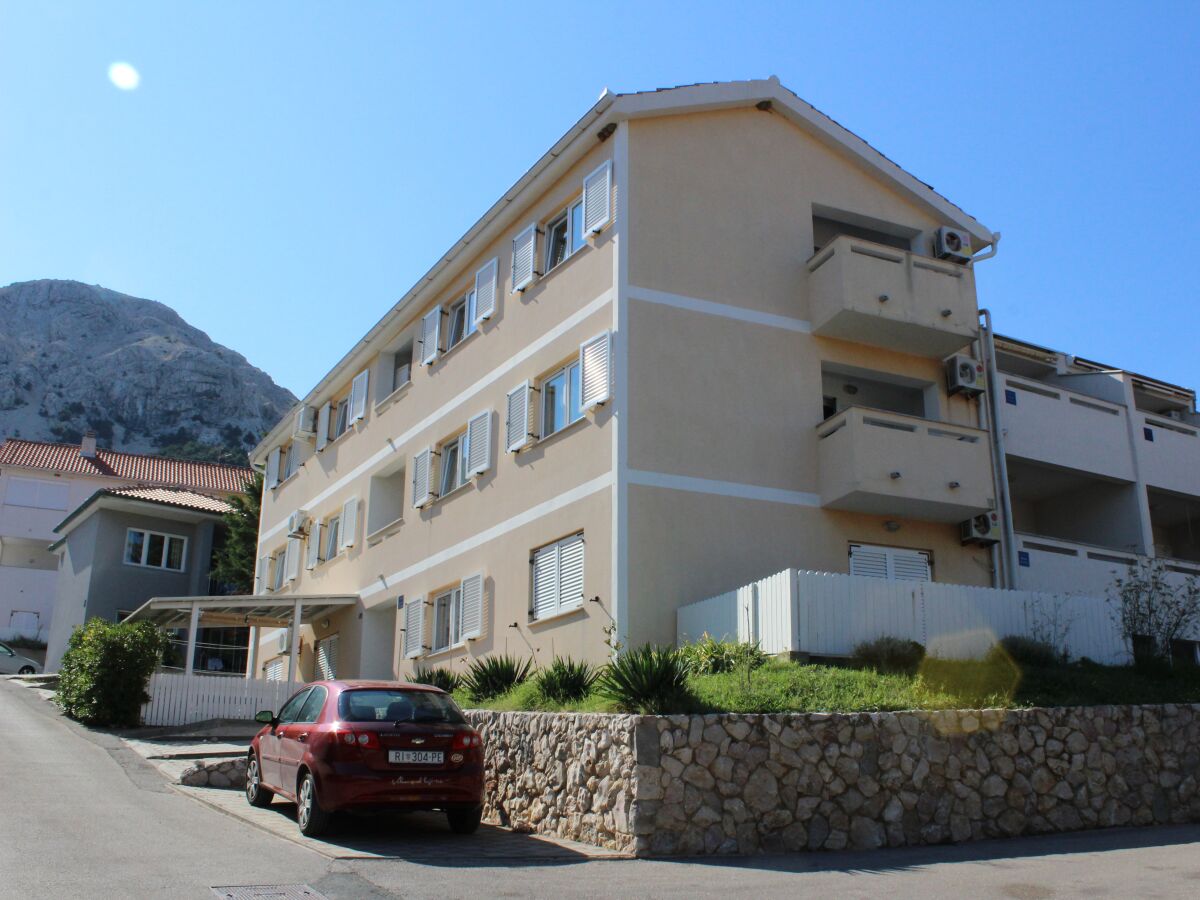 Apartment Two bedroom apartment with balcony and sea view Baška, Krk A-18794-c