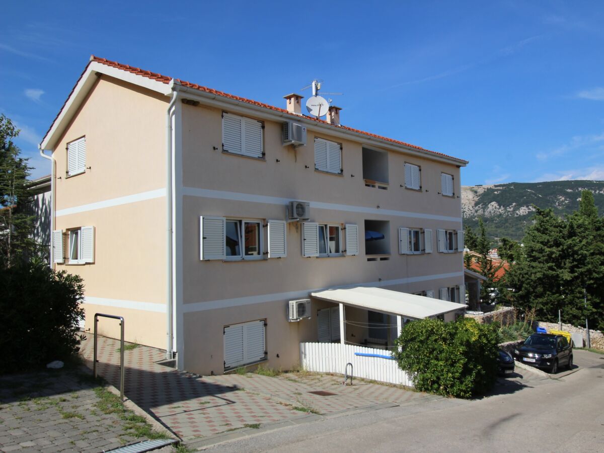 Apartment Two bedroom apartment with balcony and sea view Baška, Krk A-18794-c - Outdoor photo 2