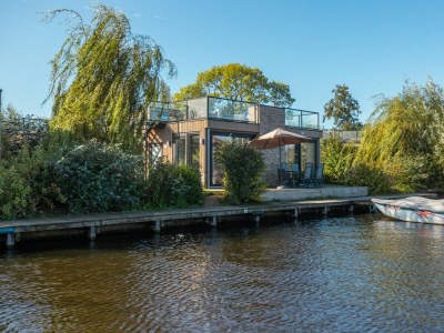 Bungalow Vakantiepark Wiedense meren - Villa Waterrijk in Wanneperveen - Bungalow