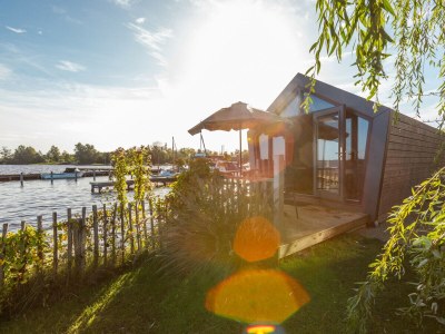 Bungalow Vakantiepark Wiedense meren - Tinyhouse havenzicht in Wanneperveen - Bungalow