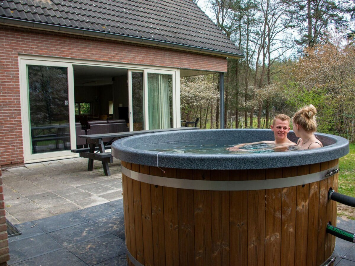 Chalet Vakantiepark De Wiltzangh - Familiehuis Wellness