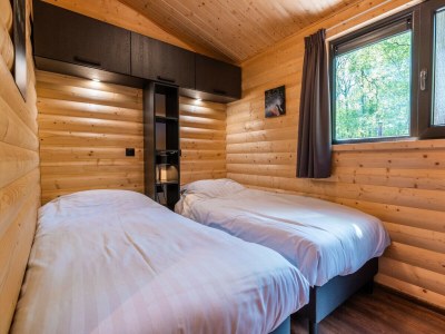 Chalet Vakantiepark De Wiltzangh - Esborg Lodge Hottub 6 - Features photo 13