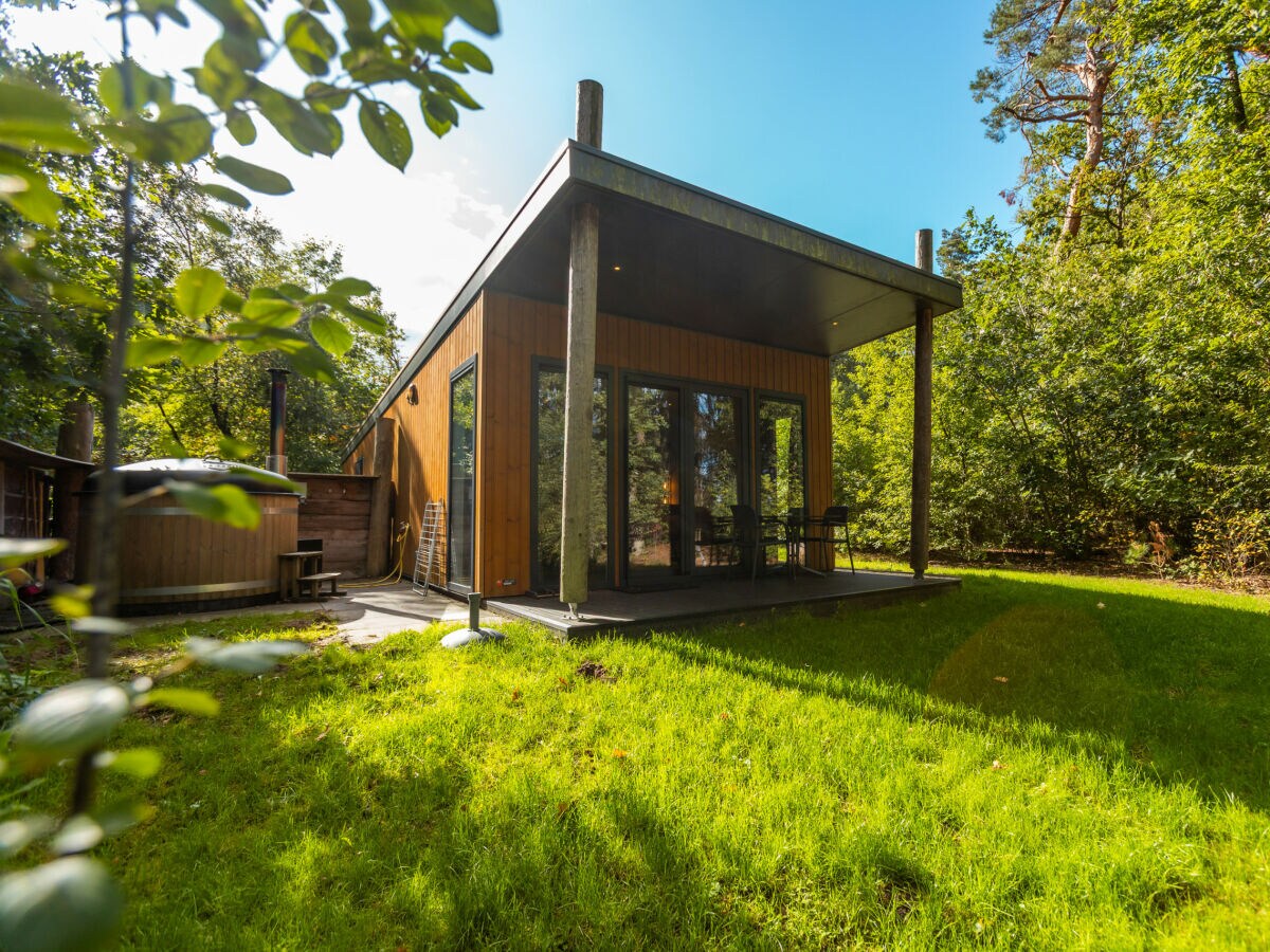 Chalet Vakantiepark De Wiltzangh - Bosrand Wellness Cabin