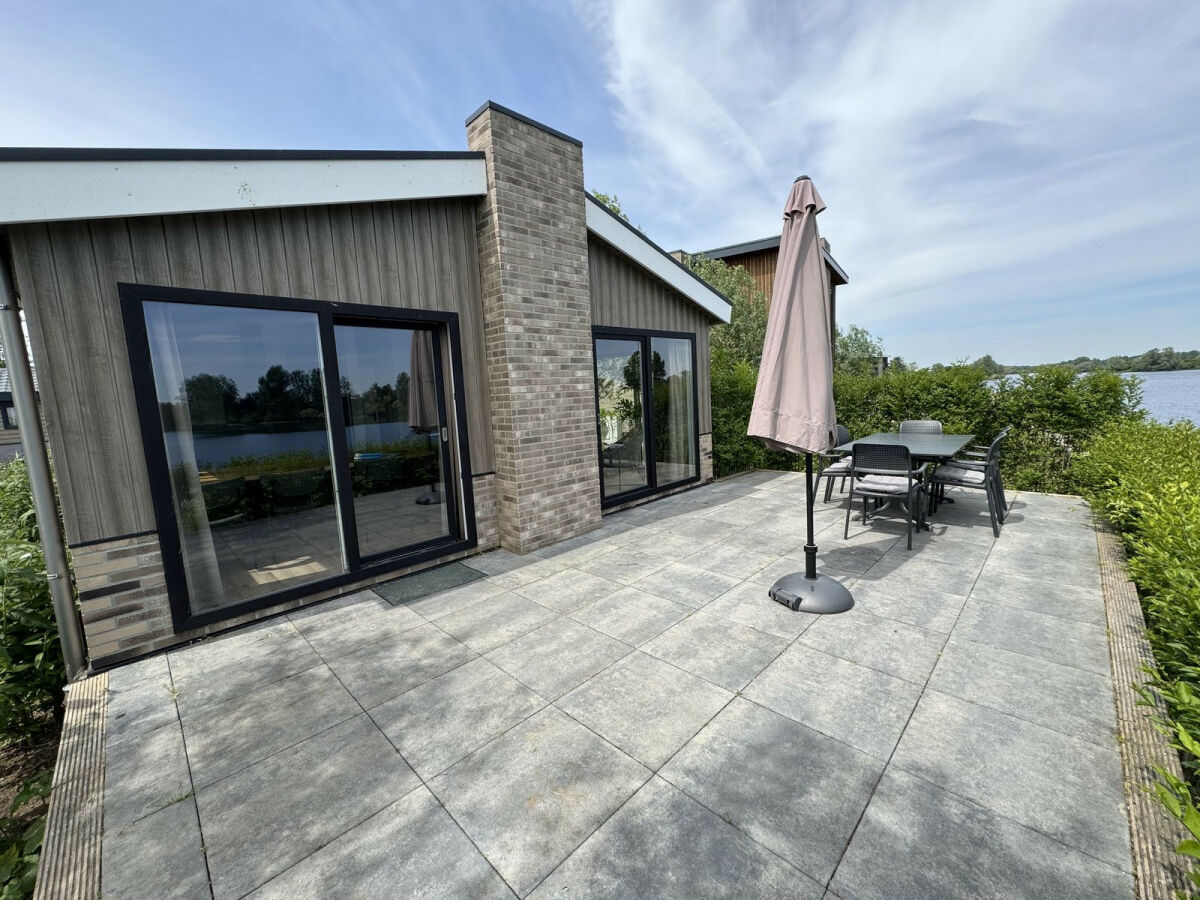 Holiday house Vakantiepark Aan de Maas - Vakantiehuis 6L Waterfr