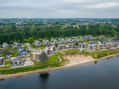 Holiday house Vakantiepark Aan de Maas - Vakantiehuis 6L Waterfr - Outdoor photo 15