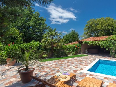 Apartment One bedroom apartment with terrace and sea view Malinska, Krk A-20370-a - Outdoor photo 5