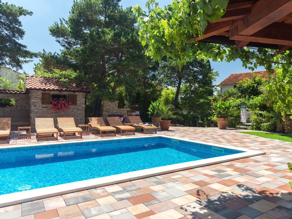 Apartment One bedroom apartment with terrace Malinska, Krk A-20370-d - Outdoor photo 4