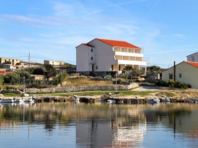Apartment One bedroom apartment near beach Kustići, Pag A-4087-d - Outdoor photo 2