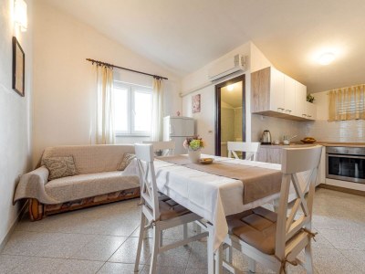 Apartment Two bedroom apartment with balcony and sea view Kožino, Zadar A-5749-b - Outdoor photo 10
