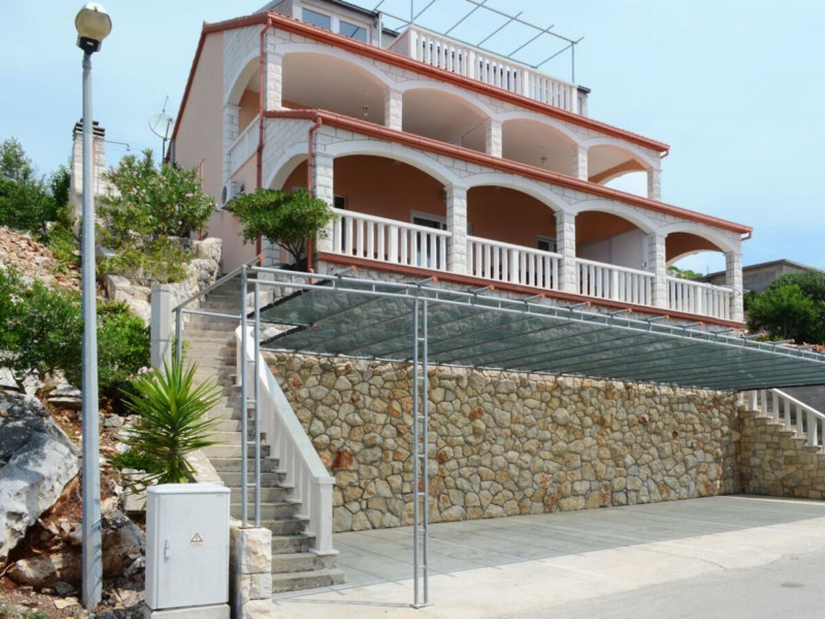 Apartment Two bedroom apartment near beach Prižba, Korčula A-23712-c - Outdoor photo 4