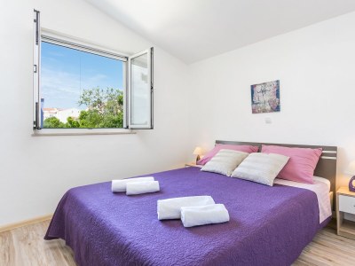 Apartment Three bedroom apartment with terrace and sea view Kaštel Štafilić, Kaštela A-20843-a - Outdoor photo 26
