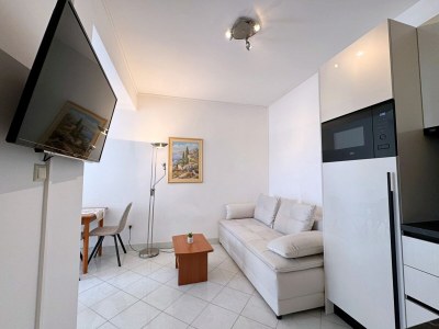 Apartment One bedroom apartment near beach Šilo, Krk A-18704-a - Outdoor photo 12