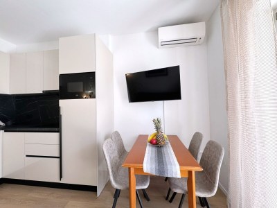 Apartment One bedroom apartment near beach Šilo, Krk A-18704-c - Outdoor photo 10