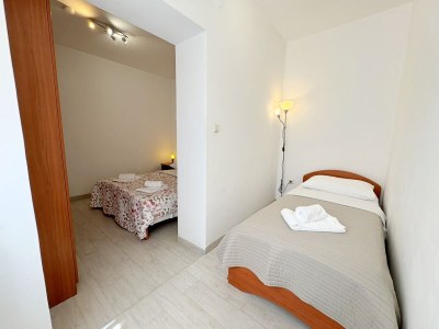 Apartment One bedroom apartment near beach Šilo, Krk A-18704-c - Outdoor photo 17