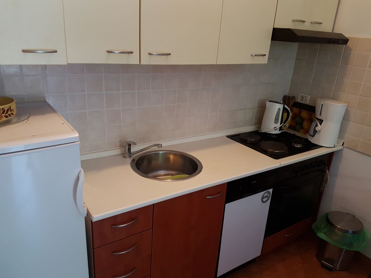 Apartment Two bedroom apartment with terrace Mali Lošinj, Lošinj A-15858-a