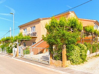 Apartment Two bedroom apartment with terrace Fažana A-19596-d - Outdoor photo 6