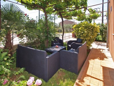 Apartment Two bedroom apartment with terrace Fažana A-19596-d - Outdoor photo 14