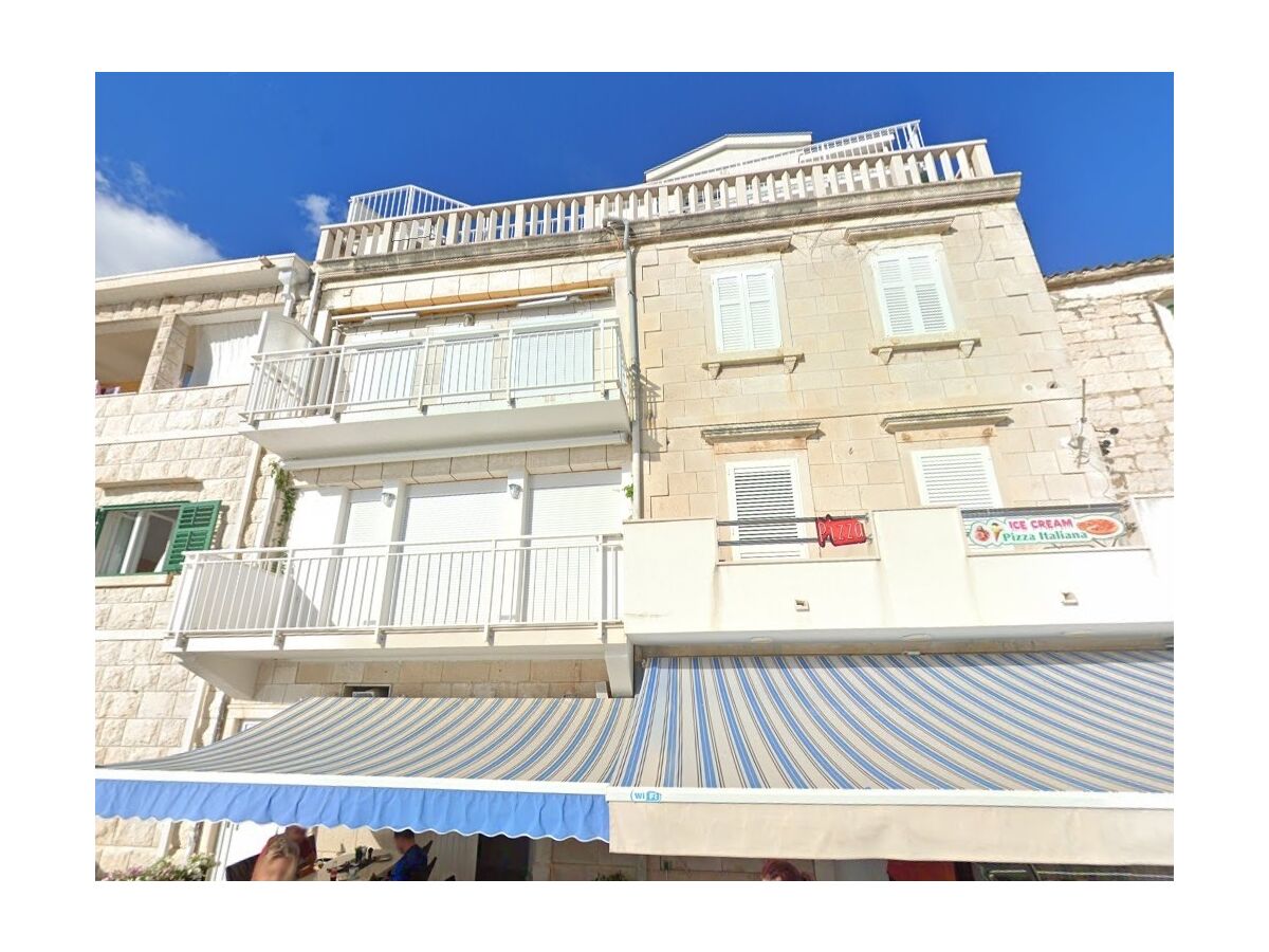 Apartment Two bedroom apartment with balcony and sea view Povlja, Brač A-21810-a