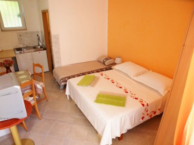 Apartment Studio flat with terrace Podgora, Makarska AS-23678-a - Outdoor photo 7