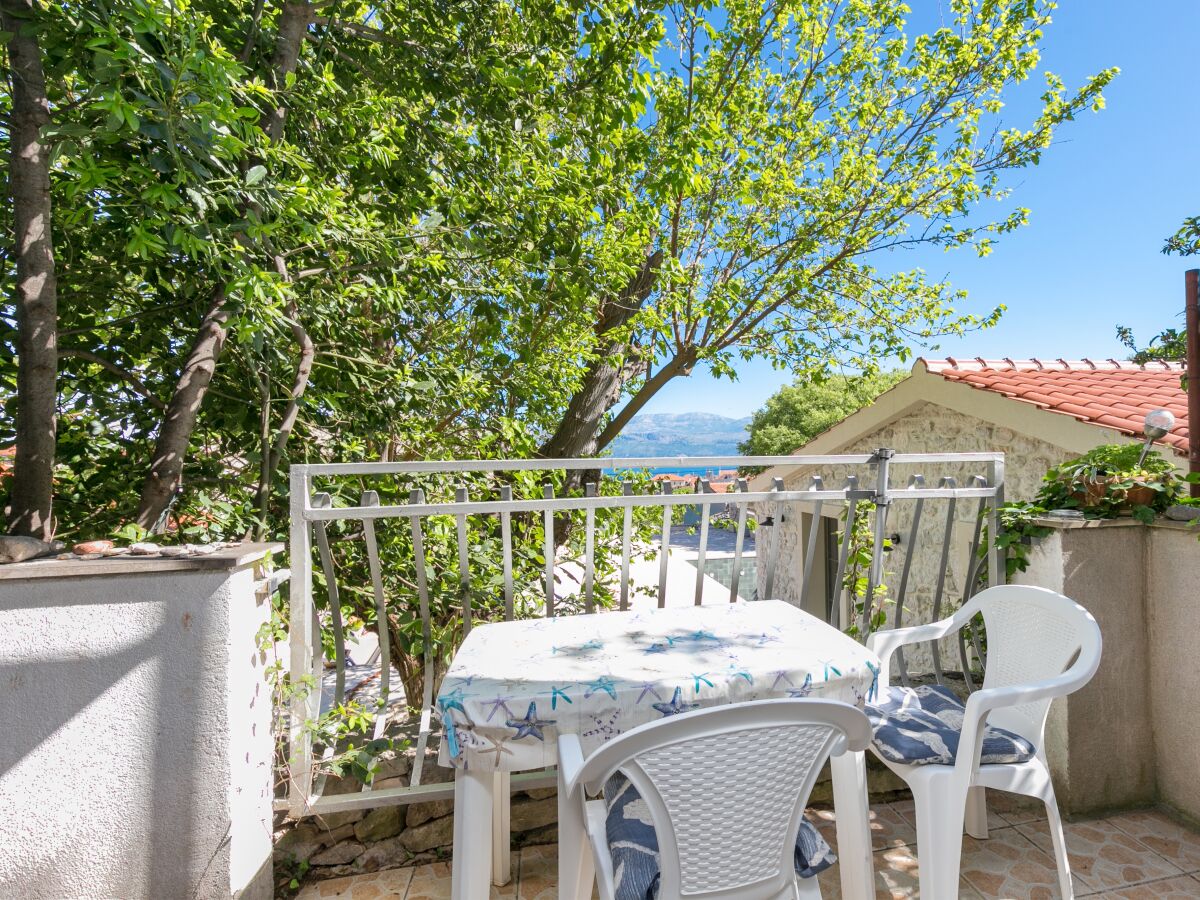 Apartment Studio flat with terrace and sea view Supetar, Brač AS-22123-a