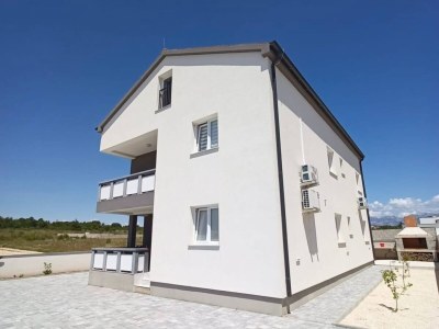 Apartment Two bedroom apartment with terrace Vrsi - Mulo, Zadar A-24110-a - Outdoor photo 2