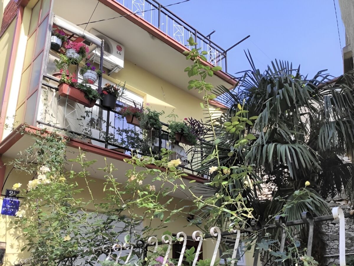 Apartment Two bedroom apartment with terrace Selce, Crikvenica A-24075-a