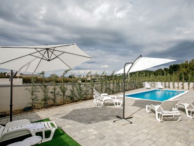 Apartment One bedroom apartment with balcony Vrsi - Mulo, Zadar A-24110-c - Outdoor photo 8