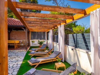 Apartment Two bedroom apartment with terrace Vir A-24090-b - Outdoor photo 12