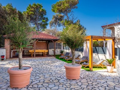Apartment Two bedroom apartment with terrace Vir A-24090-c - Outdoor photo 9