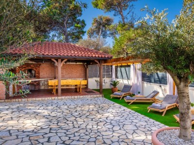 Apartment Two bedroom apartment with terrace Vir A-24090-c - Outdoor photo 11