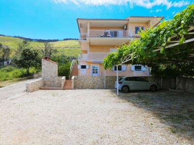 Apartment Two bedroom apartment near beach Šparadići, Šibenik A-23939-c - Outdoor photo 10